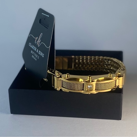 Men’s Gold Titanium Steel Bracelet 9 in length - Picture 3 of 6